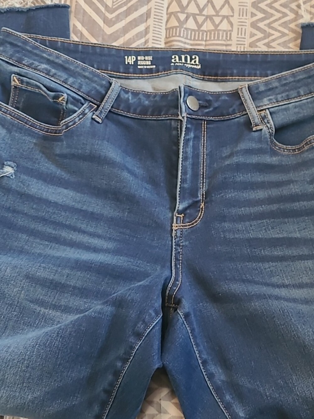 a.n.a Women's Indigo High-Rise Skinny Jeans